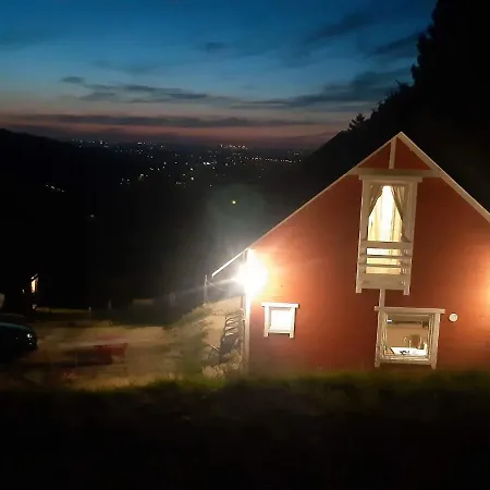 아파트 Forest House 타르가니체